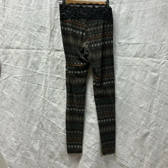 Ardene - Picture 2 of 3